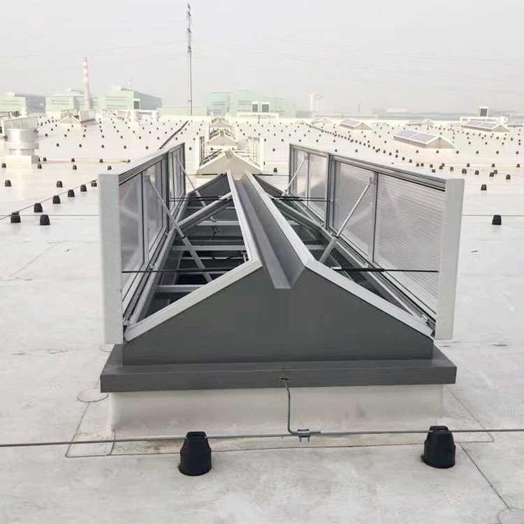 三角型電動排煙天窗